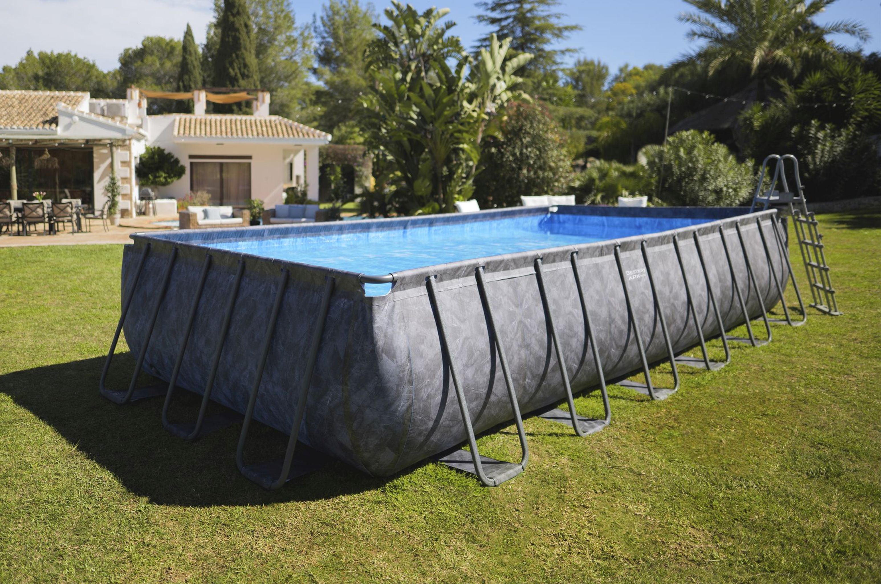 Bestway APX365 winterfestes Frame Pool Komplett-Set 732 x 366 x 132 cm Bestway APX365 winterfestes Frame Pool Komplett-Set 732 x 366 x 132 cm